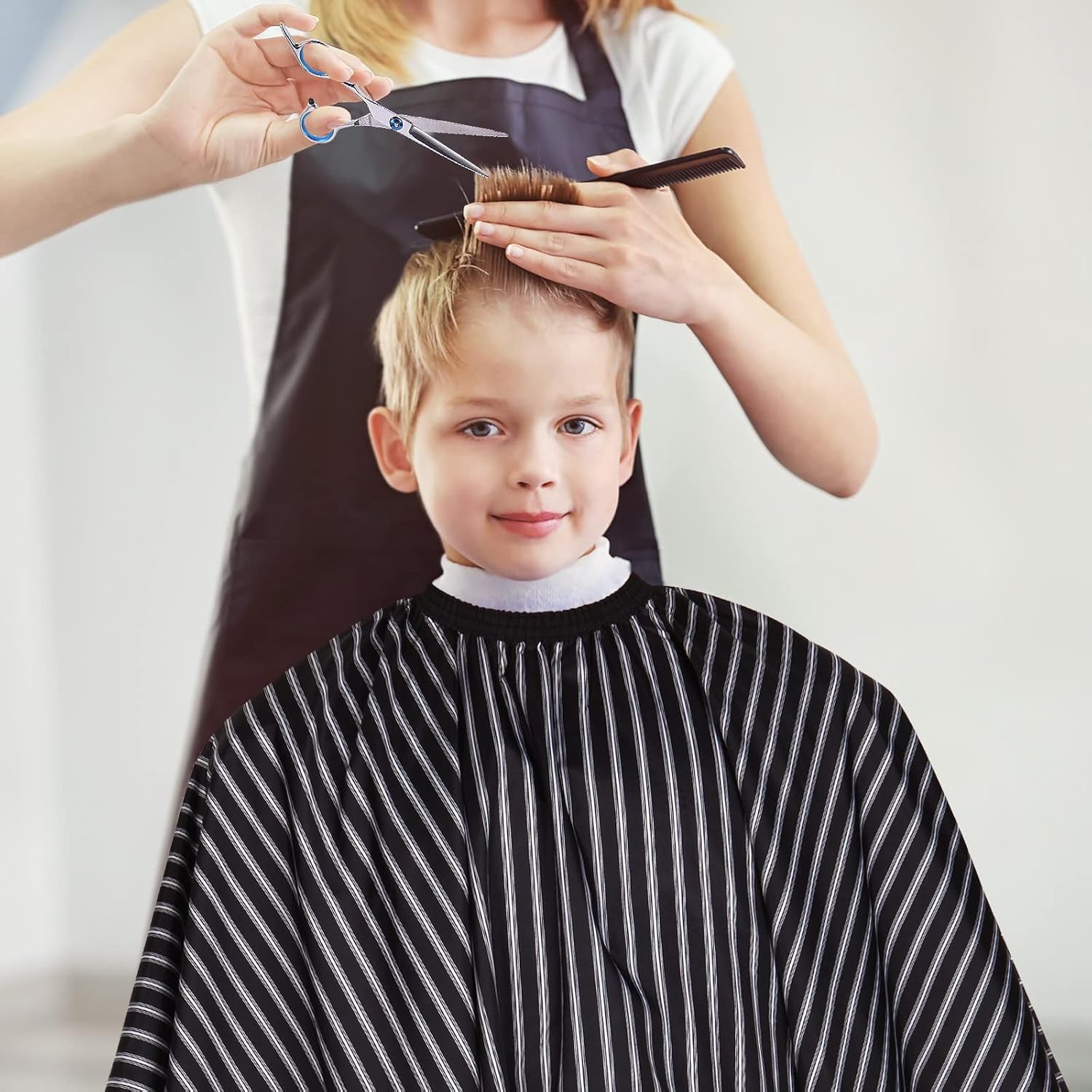 Professional Barber Cape & Neck Duster Brush Set – Waterproof Anti‑Static Hair Cutting Cape with Adjustable Elastic Neckline & Soft Nylon Bristle Brush